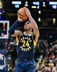NBA-莫兰特44分三分绝杀鹈鹕，灰熊锁定季后赛席位引热议