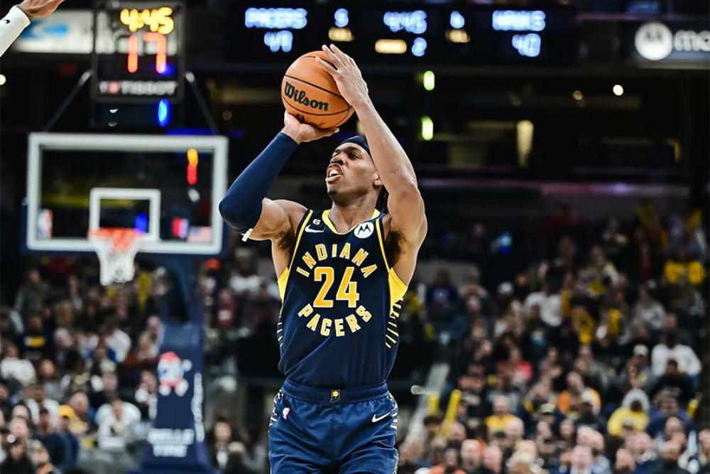 NBA-莫兰特44分三分绝杀鹈鹕，灰熊锁定季后赛席位引热议